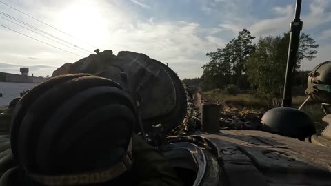 Long video in 4k of a Ukrainian T-64B1VK fire mission against Russian positions