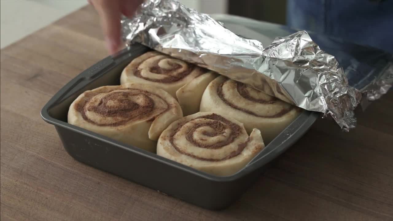 ULTIMATE CINNAMON ROLLS AT HOME [Cinnabon Style]