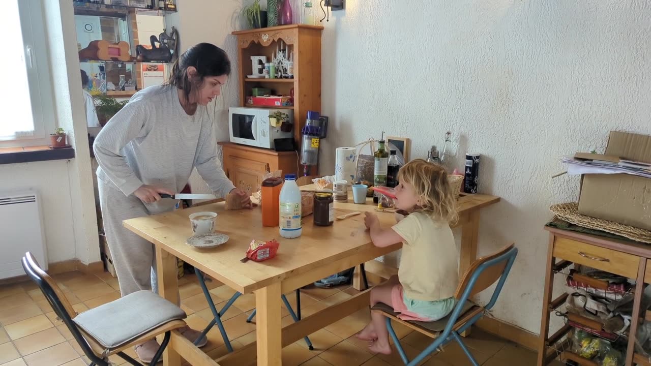 2023-06-04 (1) Fête ta mère - Twitch Triskelina