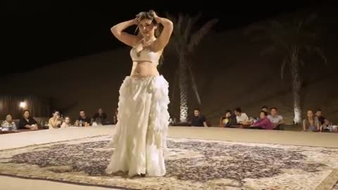 HOT Belly Dancer From DUBAI