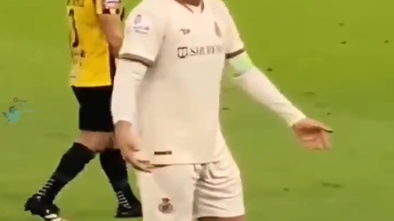 Ronaldo's strange reaction