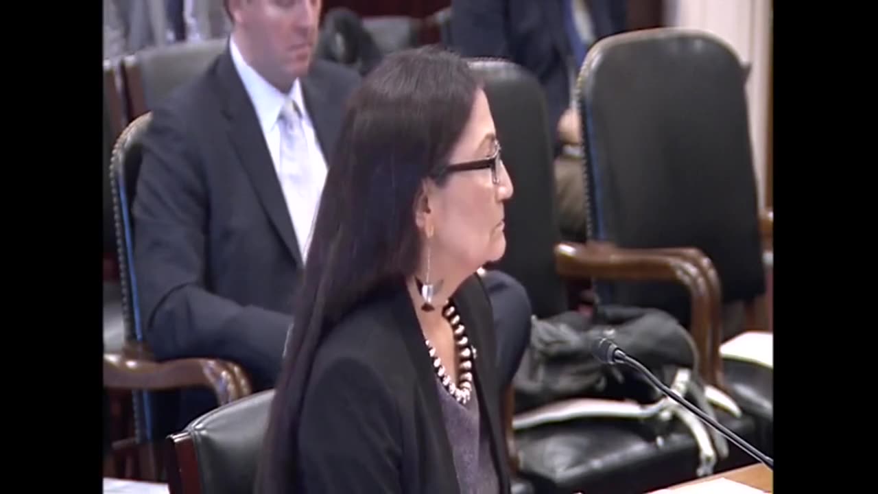 Green New Deal Co-Sponsor Completely Clueless About It