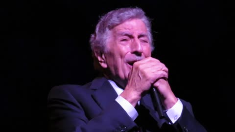 Tony Bennett - I Left My Heart in San Francisco - LIVE 2nd Row in NJ 6OCT2018