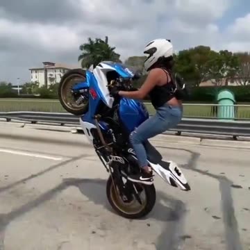 Sexy or Stupid? Leave Your Comment!