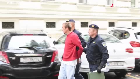 Privođenje osunjičenog za ubojstvo starice