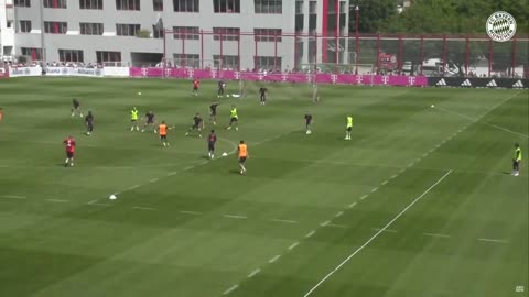 Vincent Kompany brought training to a halt after Leon Goretzka misplaced a pass