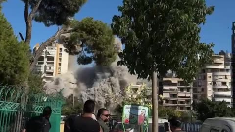 The moment Israeli warplanes struck another residential building in southern Beirut