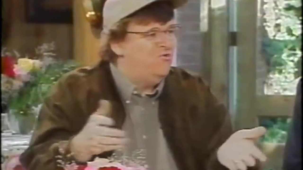 In 1998, Roseanne warned Donald Trump the elite were leading us into communism.