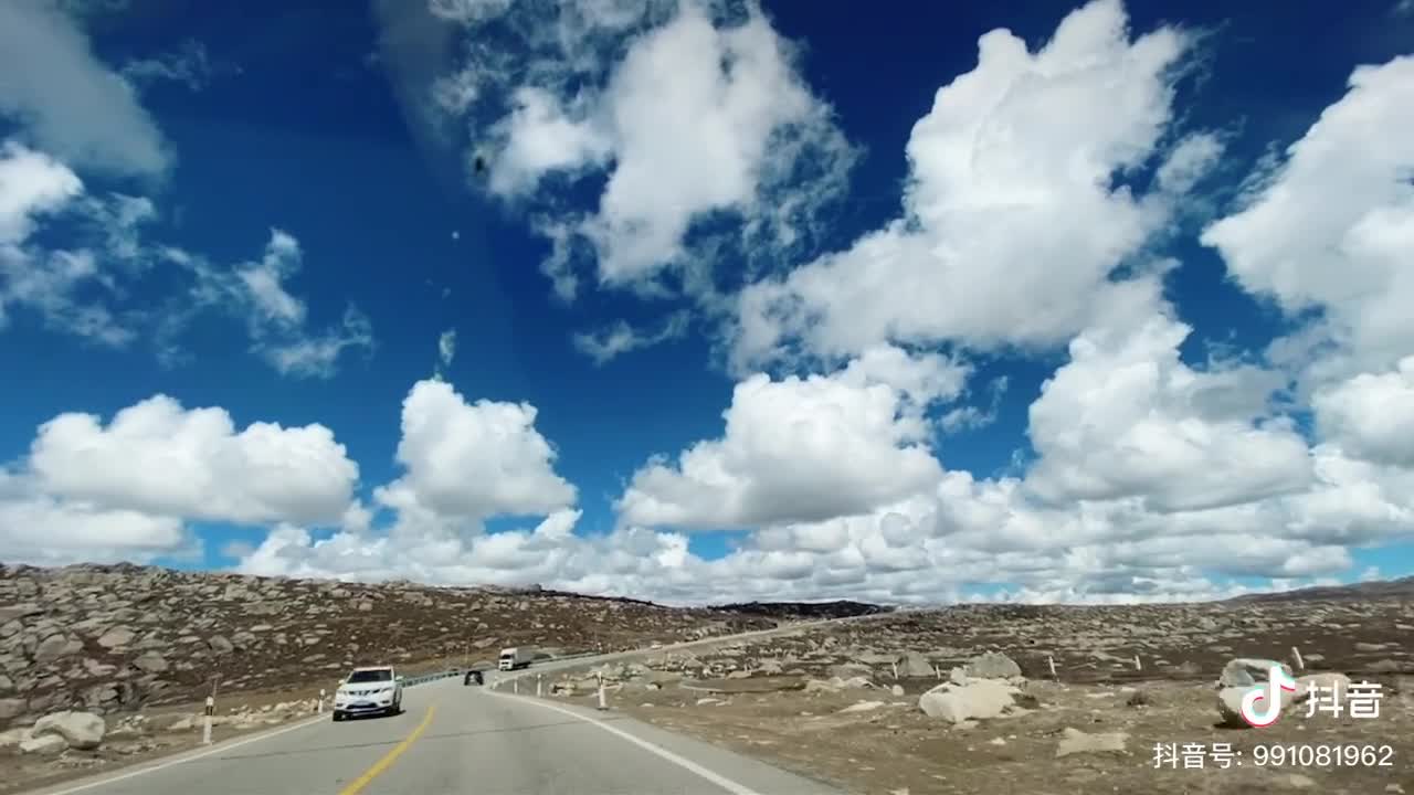 Blue sky and white clouds