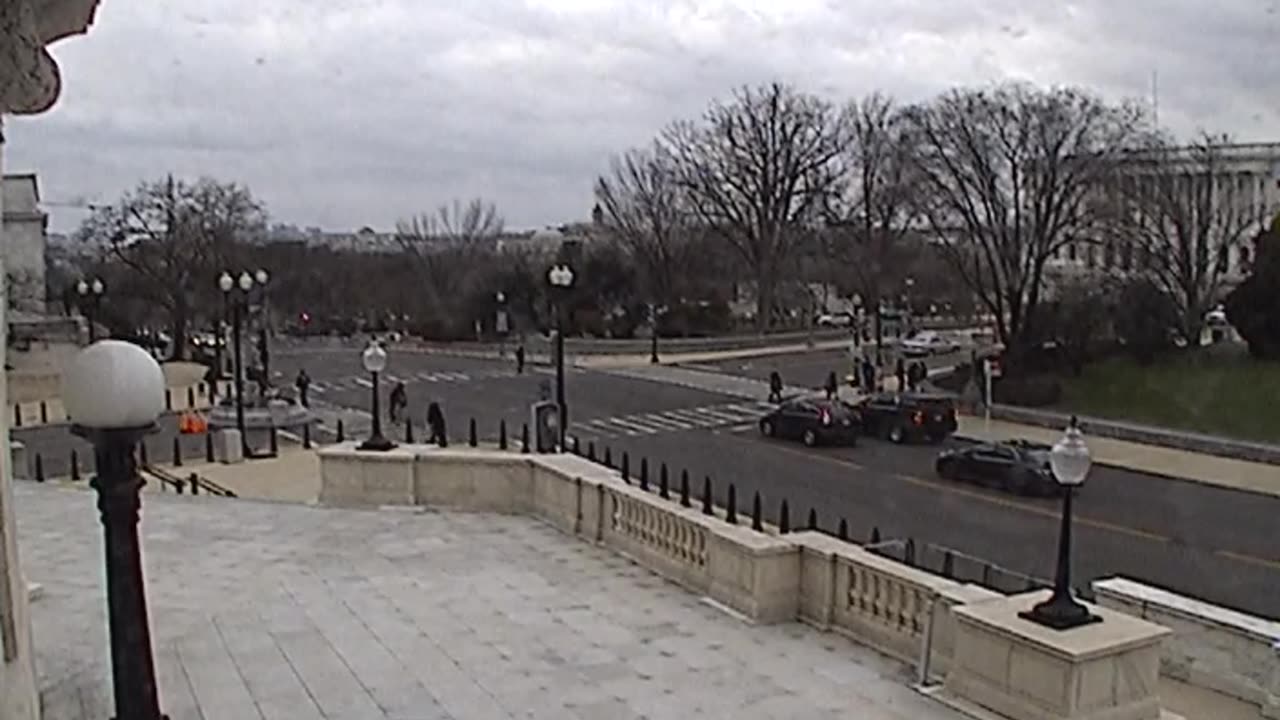 5144CHOB02RotundaExitExterior_2021-01-06_11h40min00s713ms.mp4