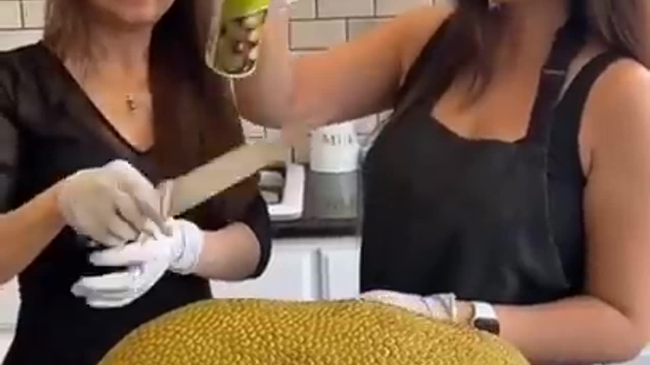 10 Million Views cutting Jackfruit with Mom | MyHealthydish