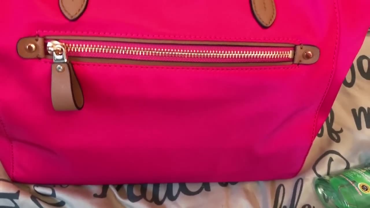 What's in my Michael Kors Kelsey Pink Tote Bag / Review