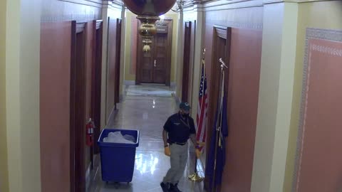 0201USCS02nearS235_2021-01-06_00h40min01s143ms.mp4
