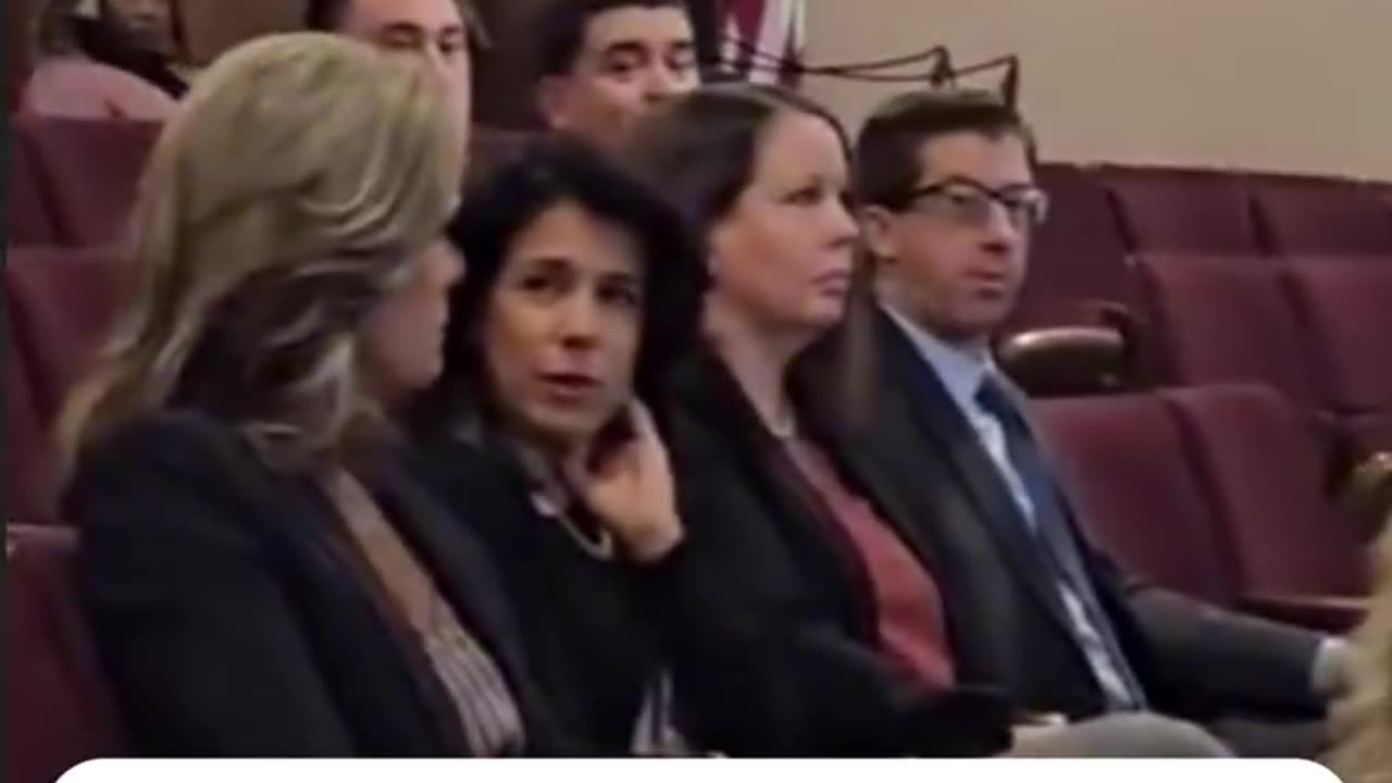 ⚫️🇺🇸 Woman goes Scorched Earth on Democrats❗️🔥🔥🔥