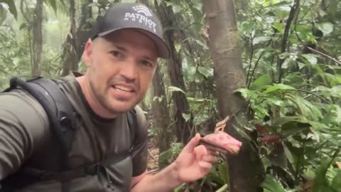 BEN BERGQUAM FINDS JAGUAR FOOTPRINT AND CHILD'S SHOE