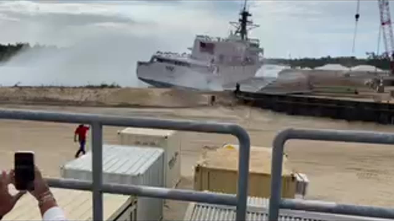 USCGC Argus Makes a Splash