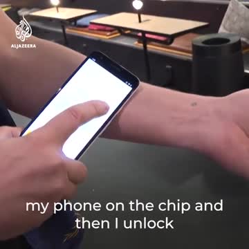 Chip az emberi testben / Chip in the human body