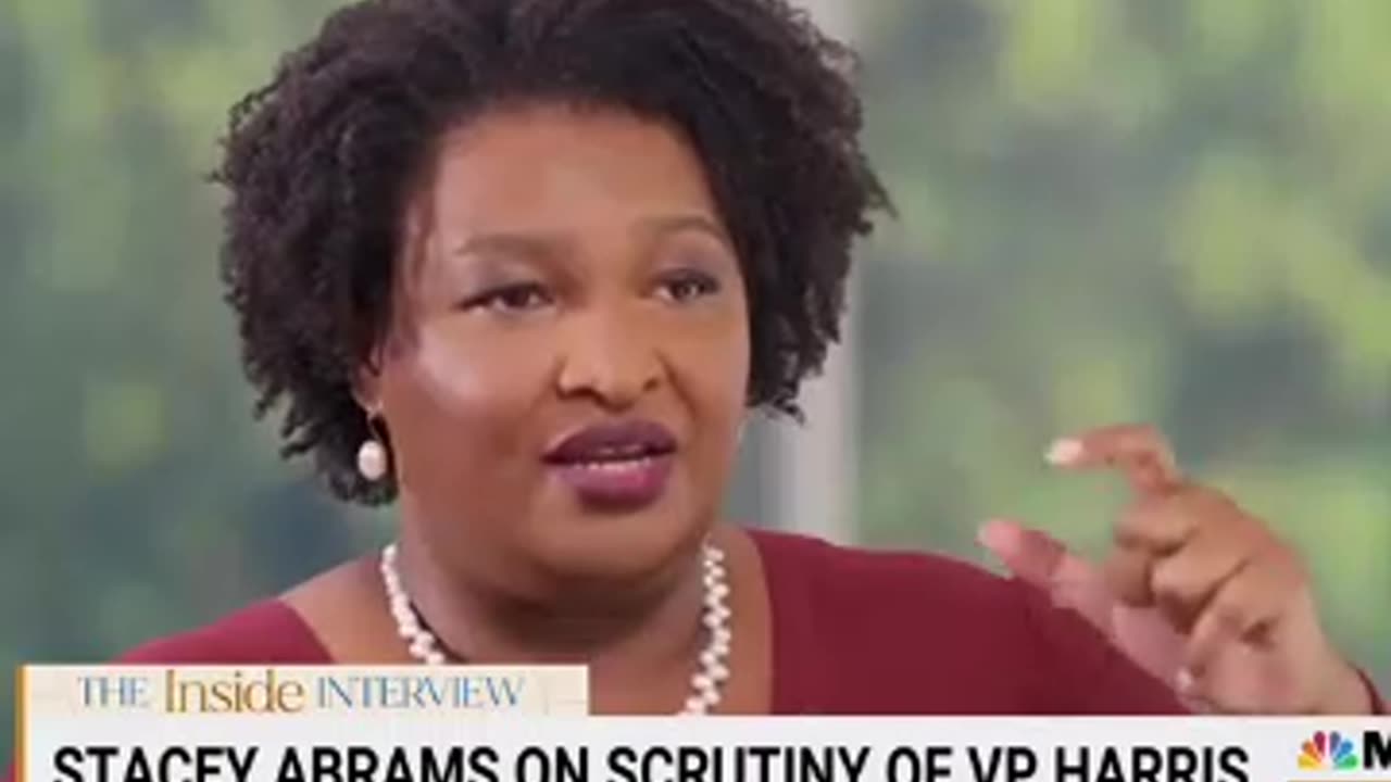 Stacy Abrams misspells 'Incompetence and Stupidity' when describing VP Harris