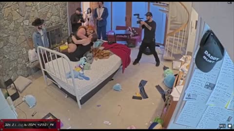FishTank - Alex Gets Abused By his wife - IRL