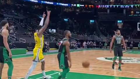Circus shot by the chef Steph Curry 😳