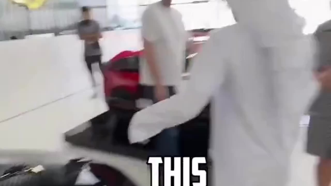 Bas itna hi paisa chahiye baki to hum bana lenge.😁😁