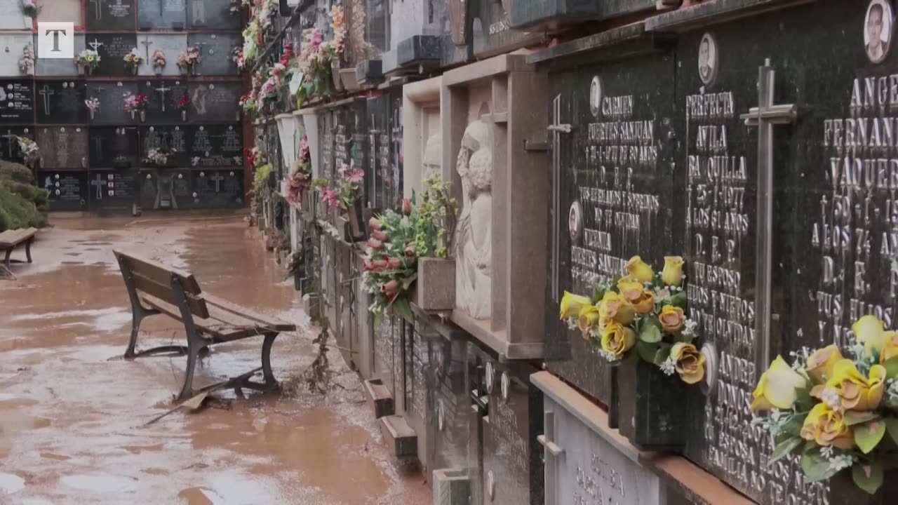 400 feared dead in Spanish floods as more rain looms