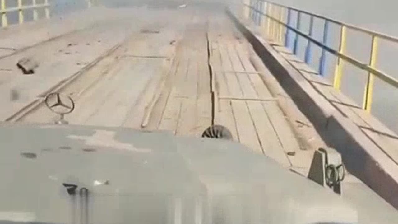 Footage of the Ukrainian destruction of the bridge over the Oskol river