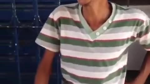 Look at the strangest laugh in the world