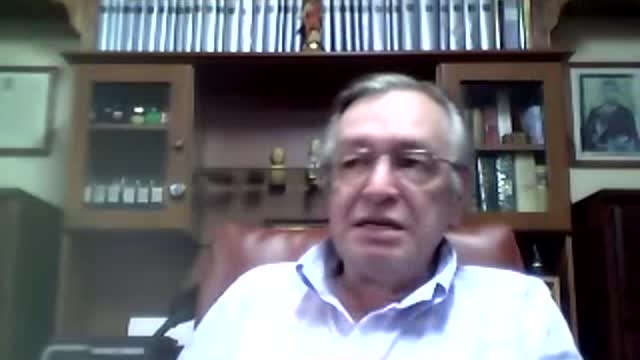 Olavo de Carvalho: os motivos para a destruição da SUA família
