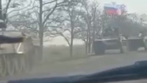 ⚡️ Armored vehicles on the outskirts of the city of Nova Kakhovka, Kherson region