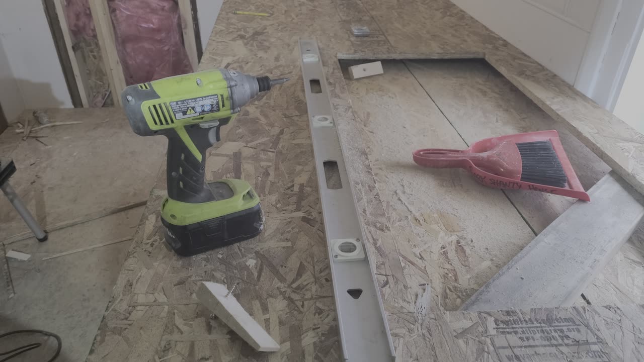 Short Straight Cuts in Plywood or OSB