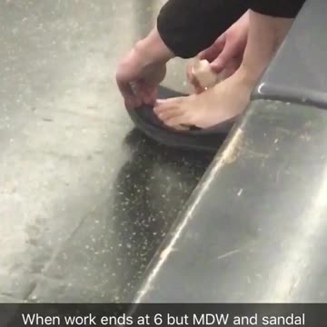 When work ends at 6 but mdw and sandal season starts at 7