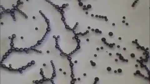 REALBIOPOLITICA CON IVAN ORE - El grafeno, cuando recibe descargas electromagnéticas.