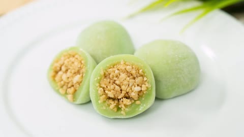 Chewy Peanut Mochi