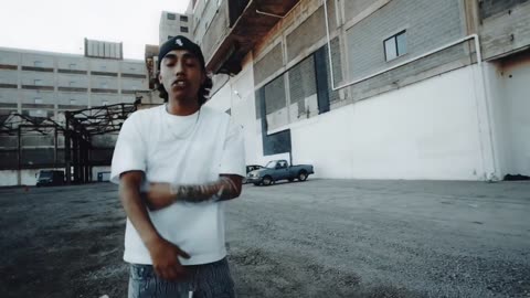 YMN Gus - Yo Soy Lo Que Soy [Official Music Video]