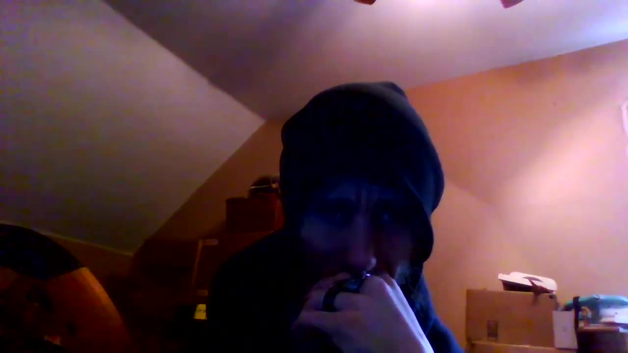 [Cyraxx Youtube 2021-1-29] i Dont understand whats going on