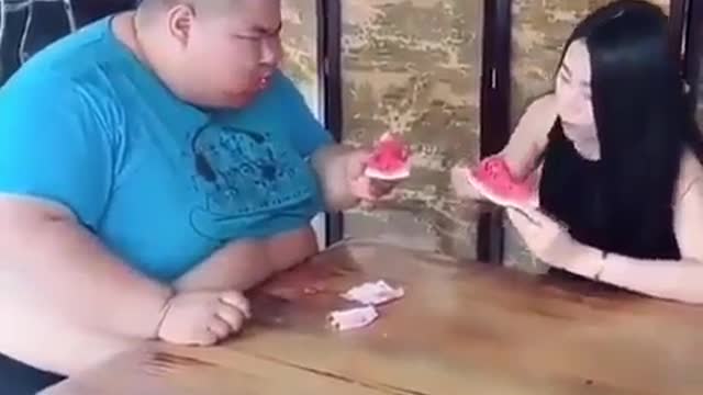 FUNNY VIDEO EATING TIME