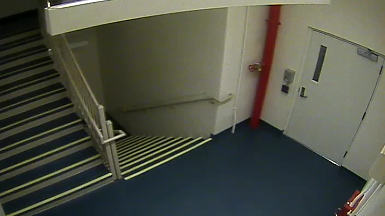 8400OHOB03Stair1_2021-01-06_01h00min00s853ms.mp4