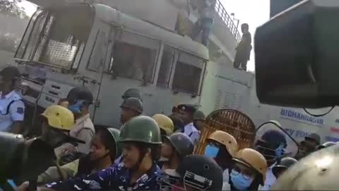 BJYM workers are attacked in West Bengal!! video 4
