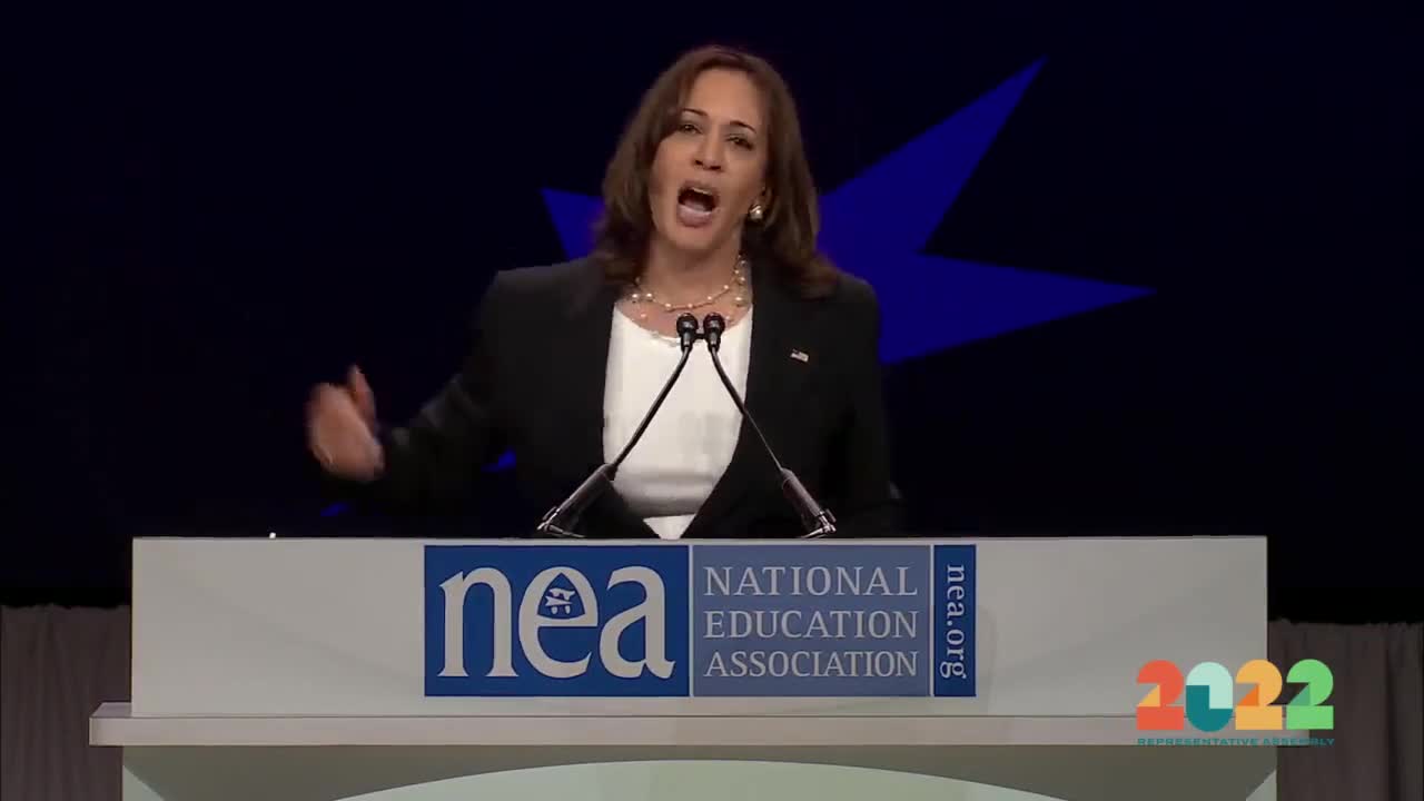 Kamala BUTCHERS Speech In Front Of Hundreds