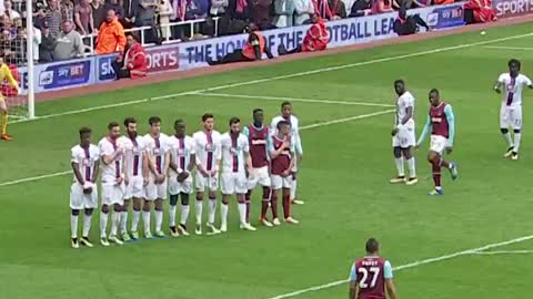 Watch how the goal was 😱
