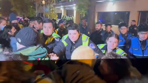 DC police manhandling Pro-Palestinian supporters demanding a ceasefire at the DNC building