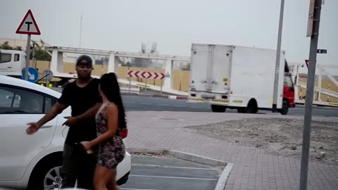 PICKING UP GOLD DIGGER PRANK
