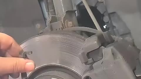 Brake disc accessory removal