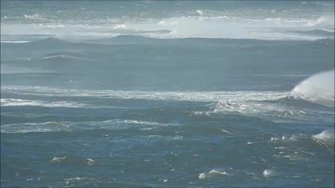 CHOPPY OCEAN WAVES