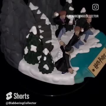 Vintage Harry Potter Diorama Featuring The Weasleys #weasleytwins #ronweasley #harrypotter #xmas