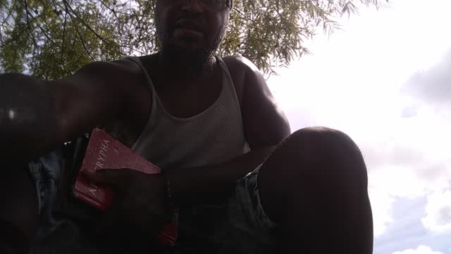 I'M GOLDEN 🏆 I DON'T GO ON DATES MODERN WOMEN/MEN ARE THE PRIZE 🏆