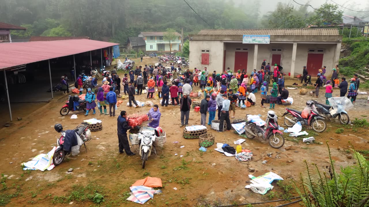 Asia's MOST ISOLATED Market!! Rare Mountain Hmong Food!! _ TRIBAL VIETNAM