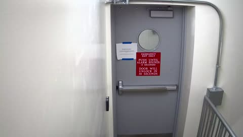 6166RHOBGRRGST3StairwellSide_2021-01-06_06h20min01s747ms.mp4