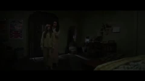 The Conjuring | Andrea and Cindy Bedroom Scene